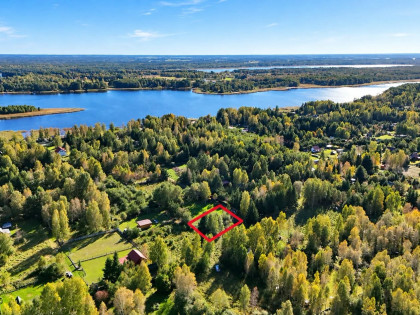 Działka rekreacyjna w Szczechach Małych nad jeziorem Roś