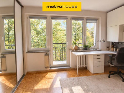Mokotów  ul. Krymska  3 pokoje 53 m² po remoncie