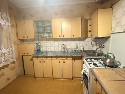 67 m², 3 pokoje, balkon, 12 m² piwnica