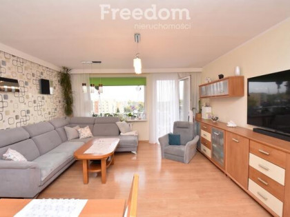 Przestronne 3pok. 71,8 m² z balkonem , windą z poziomu 0-ZWM+działka