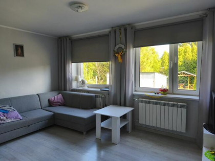 Sprzedam dwupoziomowe mieszkanie w Kosienicach z ogrodem