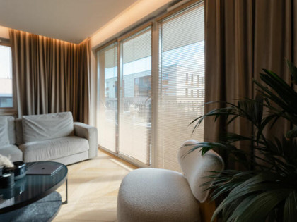 3 pokojowe mieszkanie obok Bonarki. Duży salon i balkon.