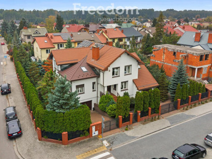 Przestronny dom 300m2 w Żyrardowie pod lasem