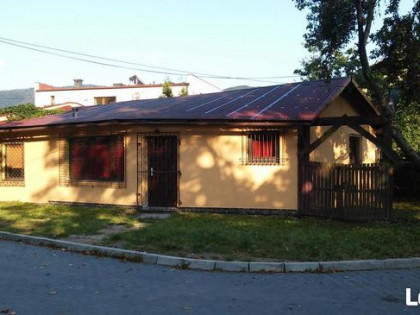 USTROŃ - pawilon na każdą działalność 72mkw