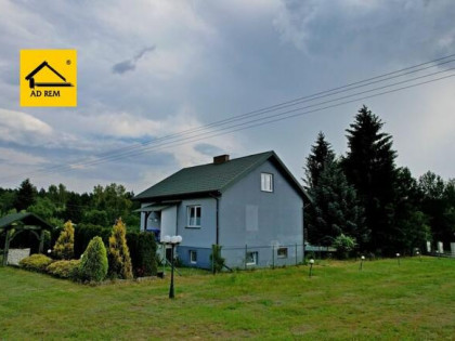 Dom Uściąż gm. Karczmiska, Uśćiąż