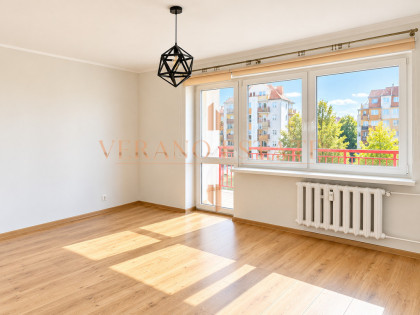 DUŻA KAWALERKA | BALKON, LOGGIA & PIWNICA