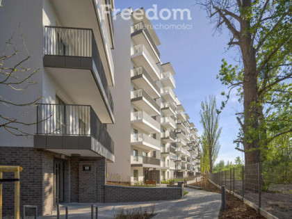 3 pokoje, 49 m², wysoki blok, garaż, winda
