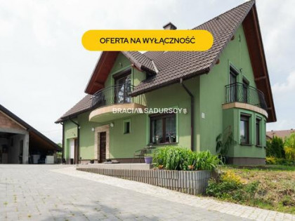 Dom Krzysztoforzyce gm. Kocmyrzów-Luborzyca, Akacjowa