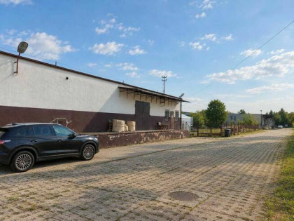 Hala 435 + 150 m² | działka 1980m² | fotovoltaika 9,96kW |