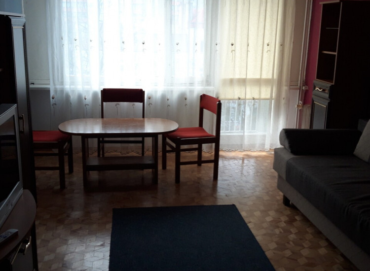 Okazja!Sprzedam przestronne dwupokojowe mieszkanie w centrum Stalowej Woli. Stalowa Wola