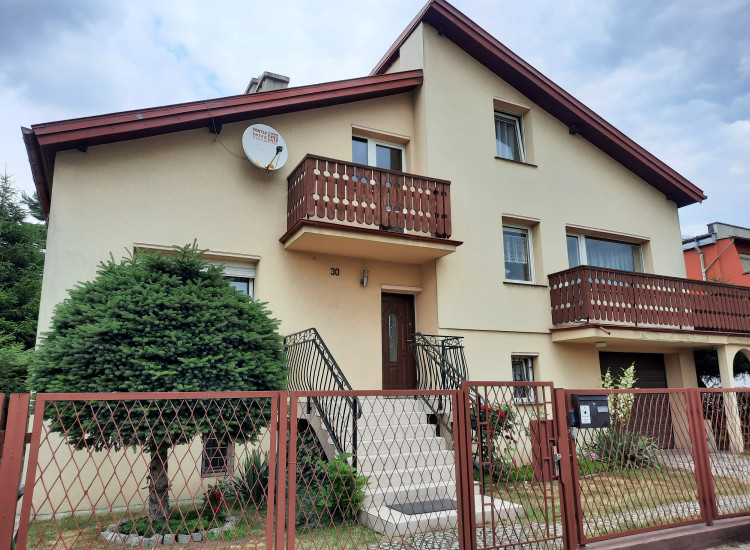 Dom w spokojnej okolicy Legnica