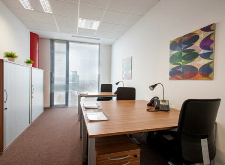 Biura 2 przestrzeni do pracy - Regus Equator II Warszawa