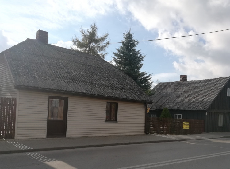 Spezedam zabudowaną działkę w centrum Kamionki Kamionka