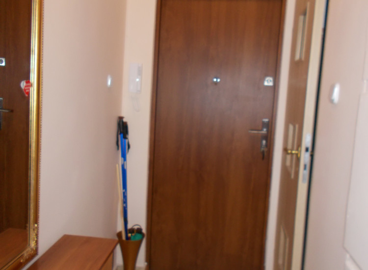 Sprzedam mieszkanie w Kielcach o pow.30m2,1piętro z balkonem . Kielce