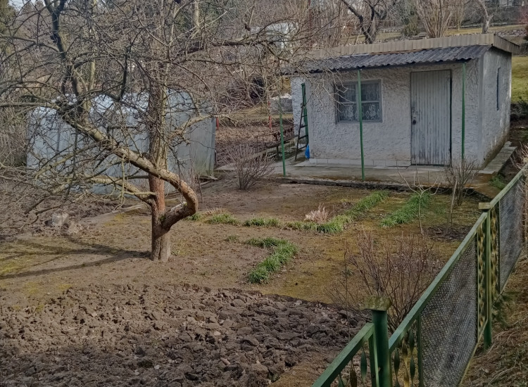 Sprzedam działkę rekreacyjną 250 m2 ( ogrodzona, prąd, woda, murowana altana   ) Aleksandrów Kujawski