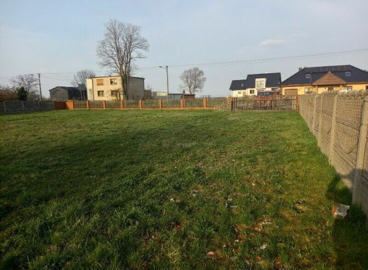 Sprzedam działkę w Obłaczkowie pow. 2167m2 Obłaczkowo