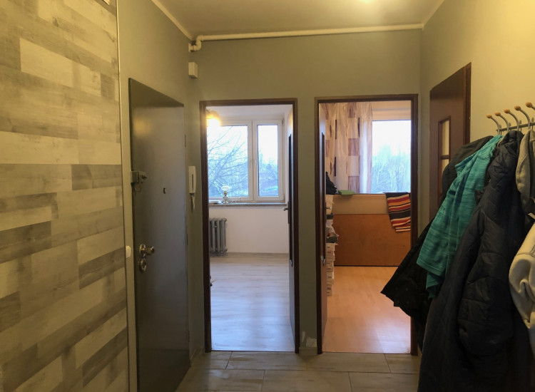 Sprzedam Mieszkanie 3-pokojowe  56,85 m2 częściowo wyremontowane Gliwice