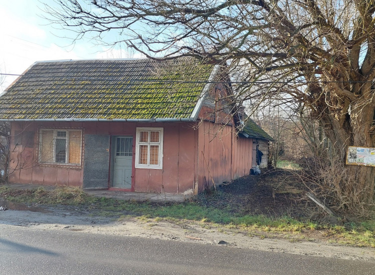 Sprzedam działkę z domem drewnianym – Świlcza Świlcza