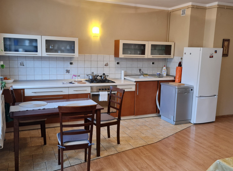 2 pokoje + salon z aneksem kuchennym Warszawa