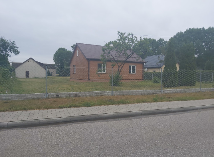Sprzedam siedlisko 3900 m2,dom 70 m2 Szczeglacin gmina Korczew ,powiat siedlecki. Szczeglacin