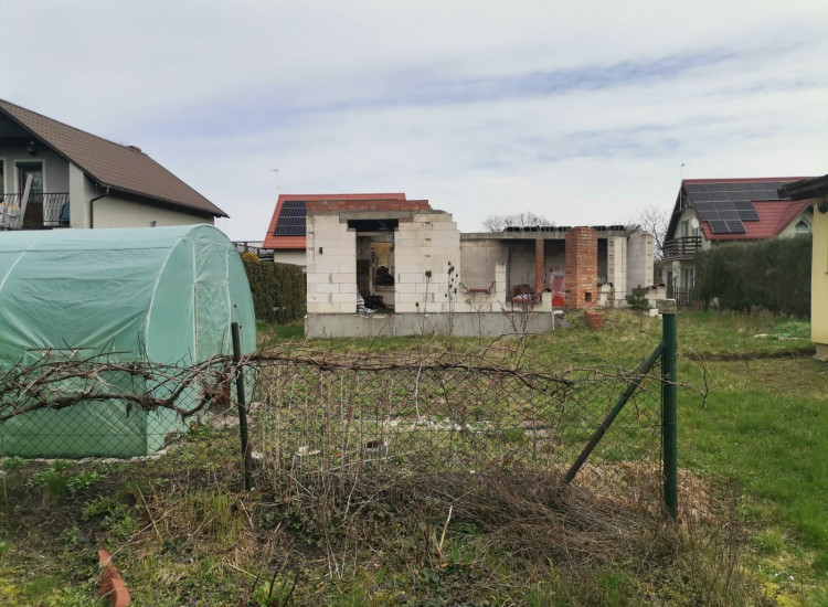 Działka budowlana z rozpoczętą budową Tarnów Jezierny