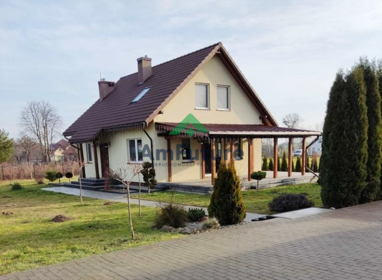 Dom Piotrków Pierwszy ul.   Piotrków Pierwszy