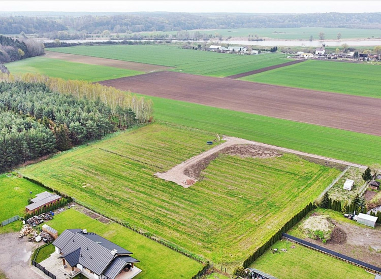 DZIAŁKI POD LASEM.  JEDYNE TAKIE W OKOLICY Malbork