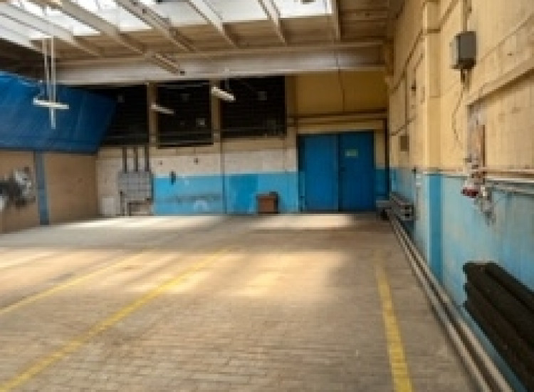 Wynajem hali magazynowej 400m2 Płock