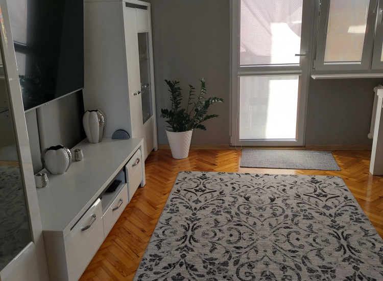 Sprzedam BEZPOŚREDNIO Mieszkanie 3-pokojowe 64 m2 Pionki