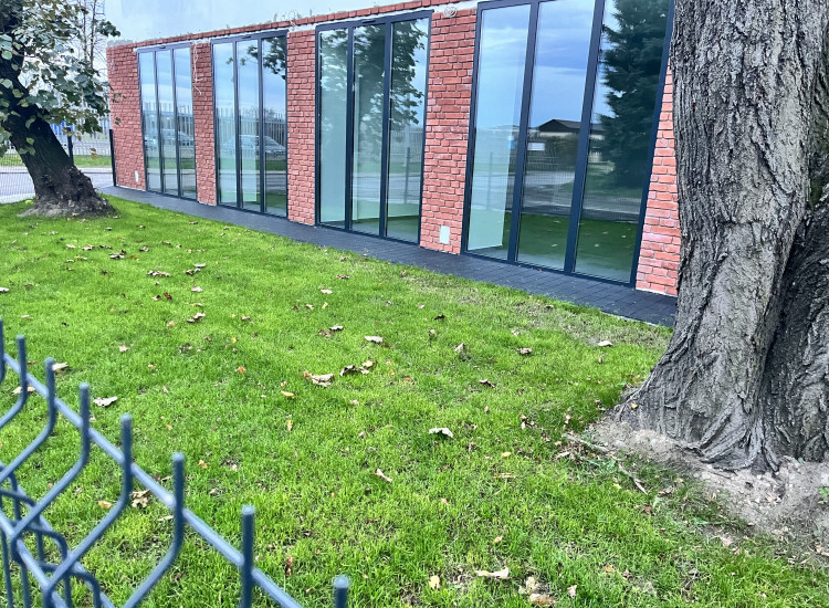 Wynajem powierzchni biurowej oraz Hali magazynowej 2190,00 m2 Tarnów