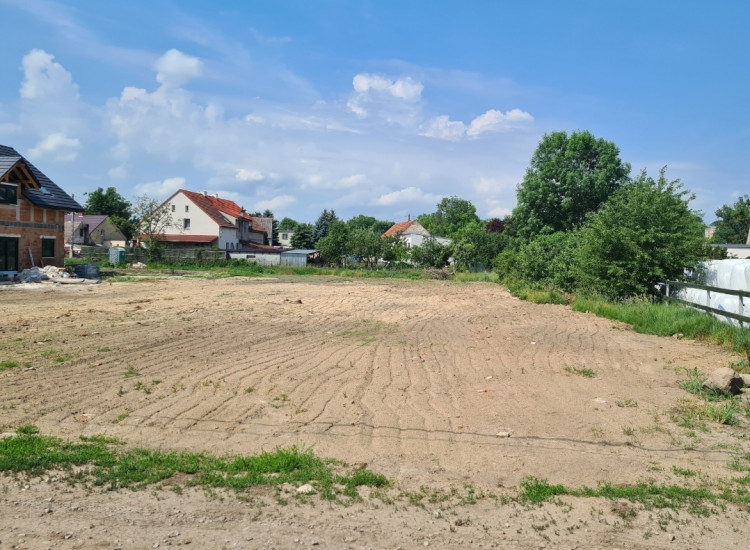 Sprzedam atrakcyjną działkę budowlaną w miejscowości Zabardowice - BEZ POSREDNIKA! Zabardowice