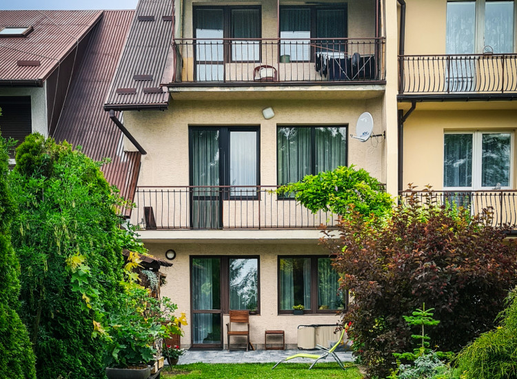 Dom Szeregowy 168 m2 z Ogrodem - Idealna Przestrzeń dla Rodziny Tarnobrzeg