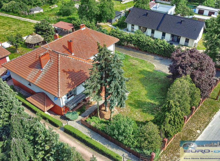Na sprzedaż duży, luksusowy dom w prestiżowej lokalizacji domów jednorodzinnych Kargowa