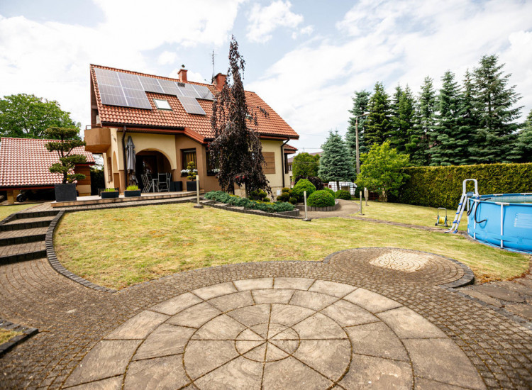 Piękny dom jednorodzinny na Górze Sw. Marcina Tarnów