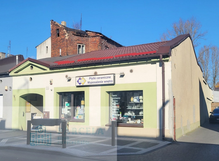 Budynek handlowo-usługowy, Centrum, Reymonta Radomsko