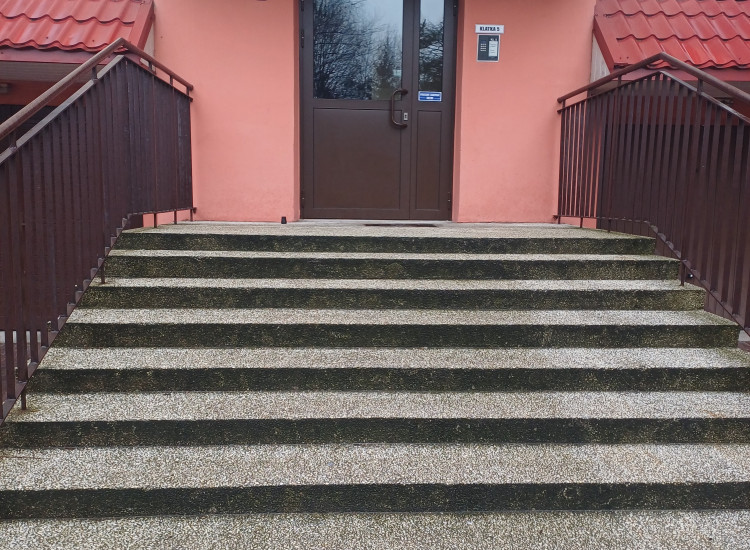 Dwupoziomowy apartament -super lokalizacja Zgierz