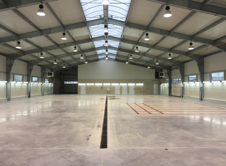 Hala Magazyn Hala + Biura 1250m2 Plac 3300m2 przy głównej drodze z Chwaszczyna do Żukowa DK20 Miszewko
