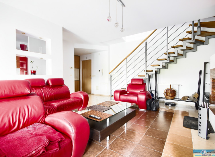 KOMFORTOWY DOM W ZABUDOWIE SZEREGOWEJ NA SPRZEDAŻ – DĄBRÓWKA, UL. DAGLEZJOWA | 79 m² | 3 POKOJE | KLIMATYZACJA | OGRÓD | GARAŻ | NOWOCZESNE BUDOWNICTWO | ŚWIETNA LOKALIZACJA BLISKO POZNANIA Dąbrówka
