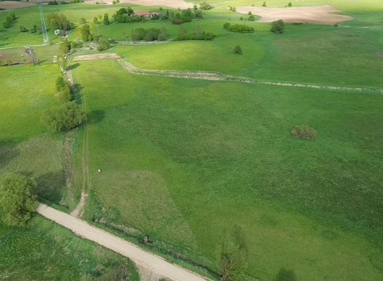 Działka o pow. 1.8 ha na MAZURACH - Pańska Wola Kielce