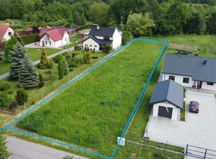 Działka budowlana 2000 m2 w Bronowicach gm. Puławy Bronowice