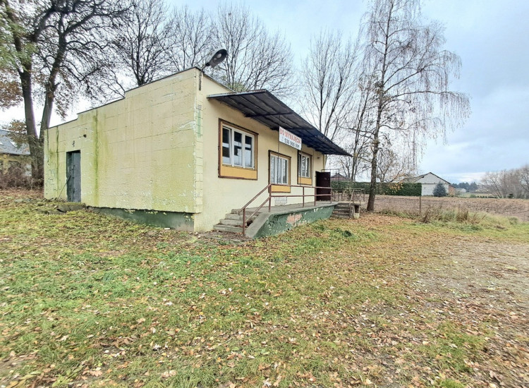 Lokal handlowo-usługowy na trasie Lublin-Nałęczów. Piotrowice