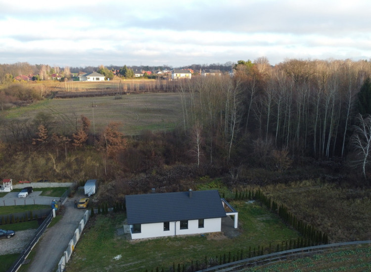 Dom, Dys, 1000 m2 działki, Dys