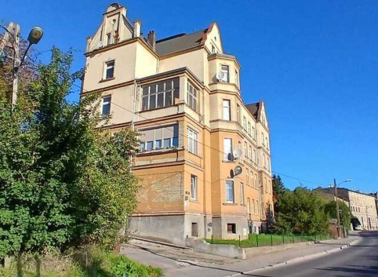 Przestronne mieszkanie w kamienicy do remontu Szczecin