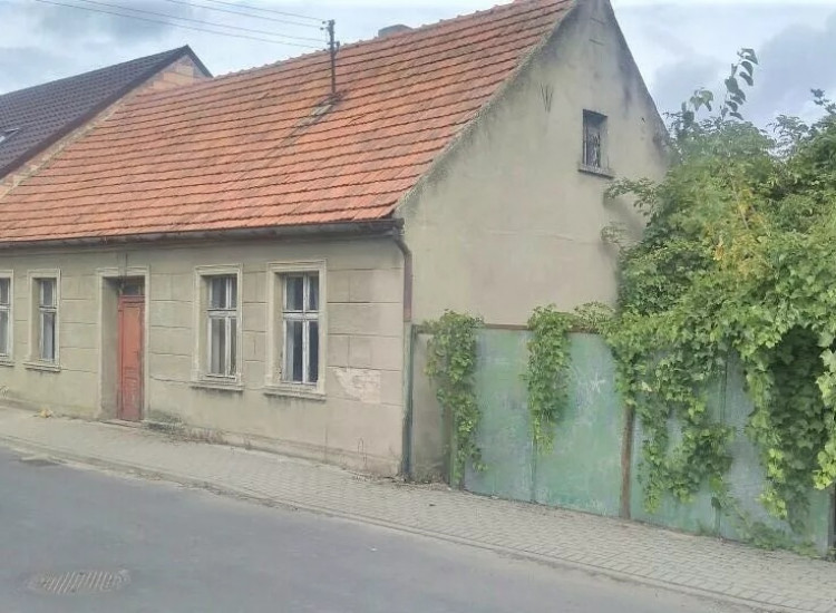 Sprzedam działkę wraz z domem do remontu w Jaraczewie koło Jarocina Jaraczewo