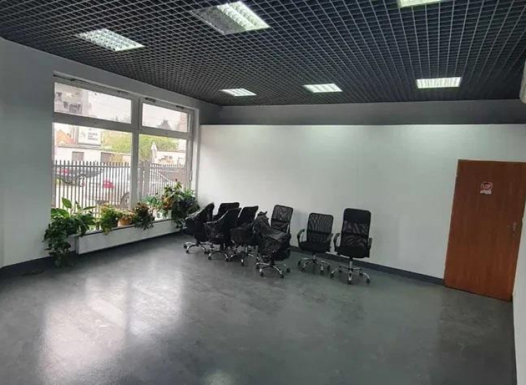 Lokal Warszawa Ursus, Ursus Warszawa