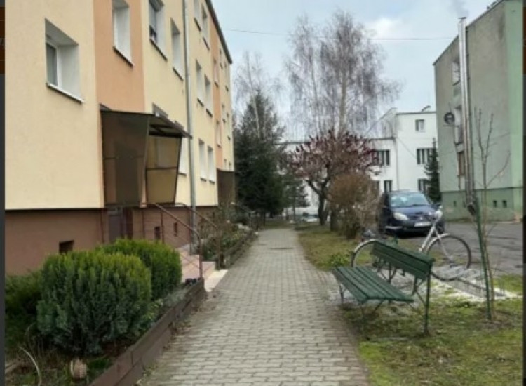 Udział 12/16 w lokalu mieszkalnym nr 7, Sulechów Sulechów