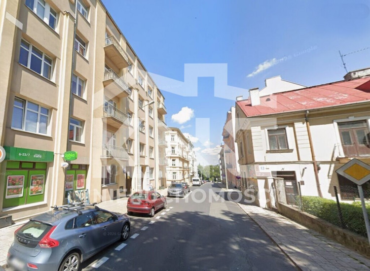 Ścisłe centrum, tuż przy Placu Litewskim. Lublin