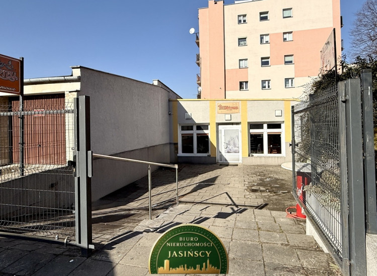Lokal handlowo-usługowy przy ul. Armii Krajowej 2A Ciechanów