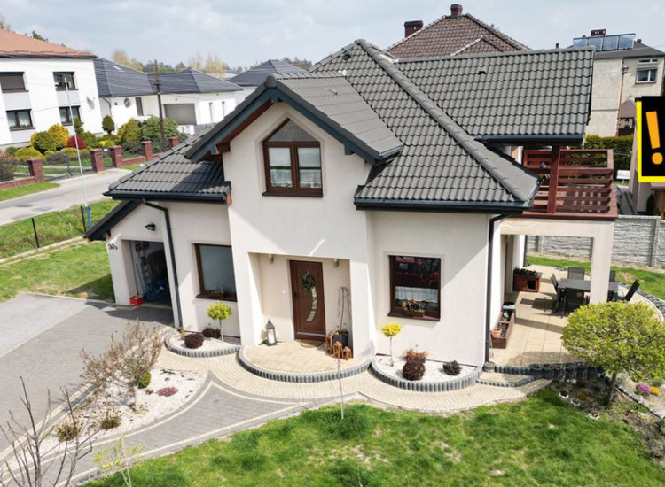 Dom Rogów ul. Wyzwolenia Rogów
