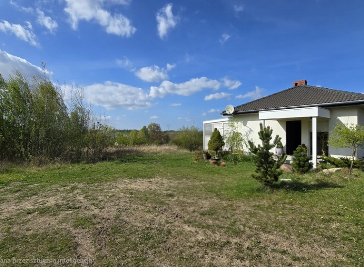 Działka z pięknym widokiem i z domem 70 m2 Siadło Dolne